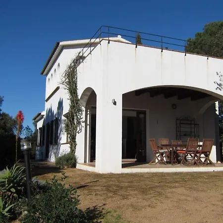 Ar-2 8 Pax Holiday home